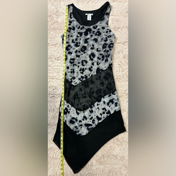 Size small dress - Picture 4 of 9